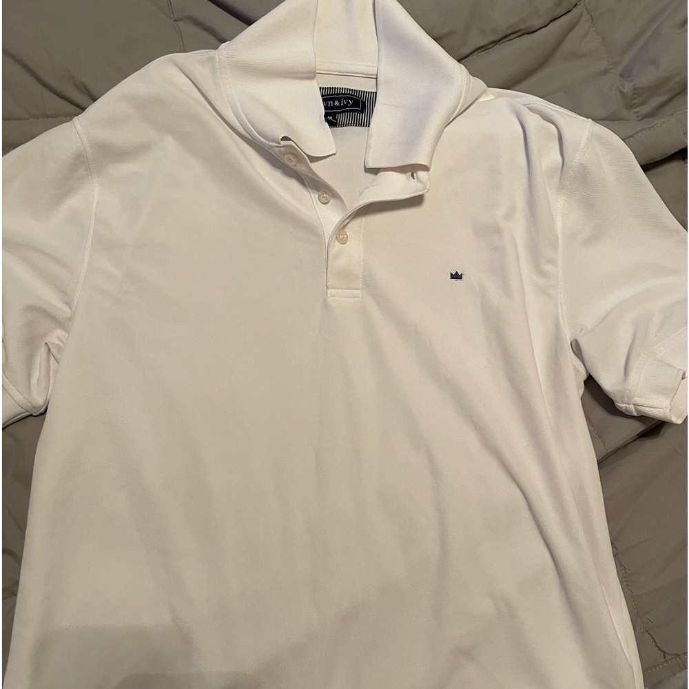 White collared crown & ivy shirt